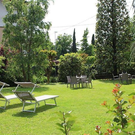 La Finestra Sul Parco Apartment Valeggio sul Mincio Luaran gambar