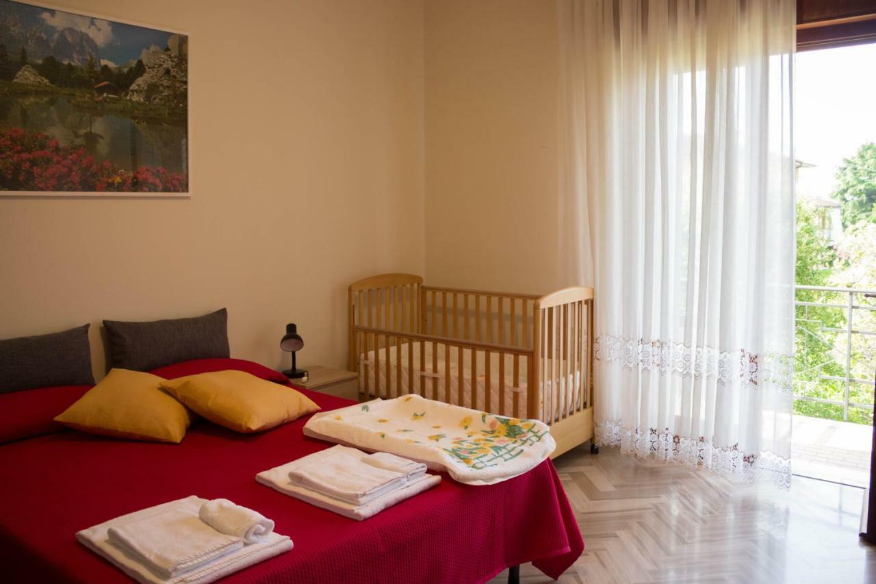 La Finestra Sul Parco Apartment Valeggio sul Mincio Luaran gambar