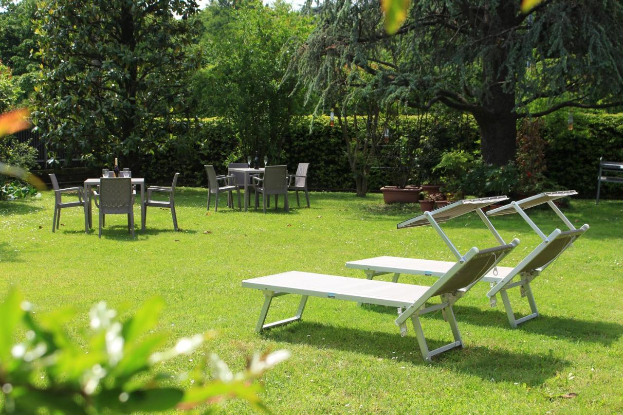 La Finestra Sul Parco Apartment Valeggio sul Mincio Luaran gambar