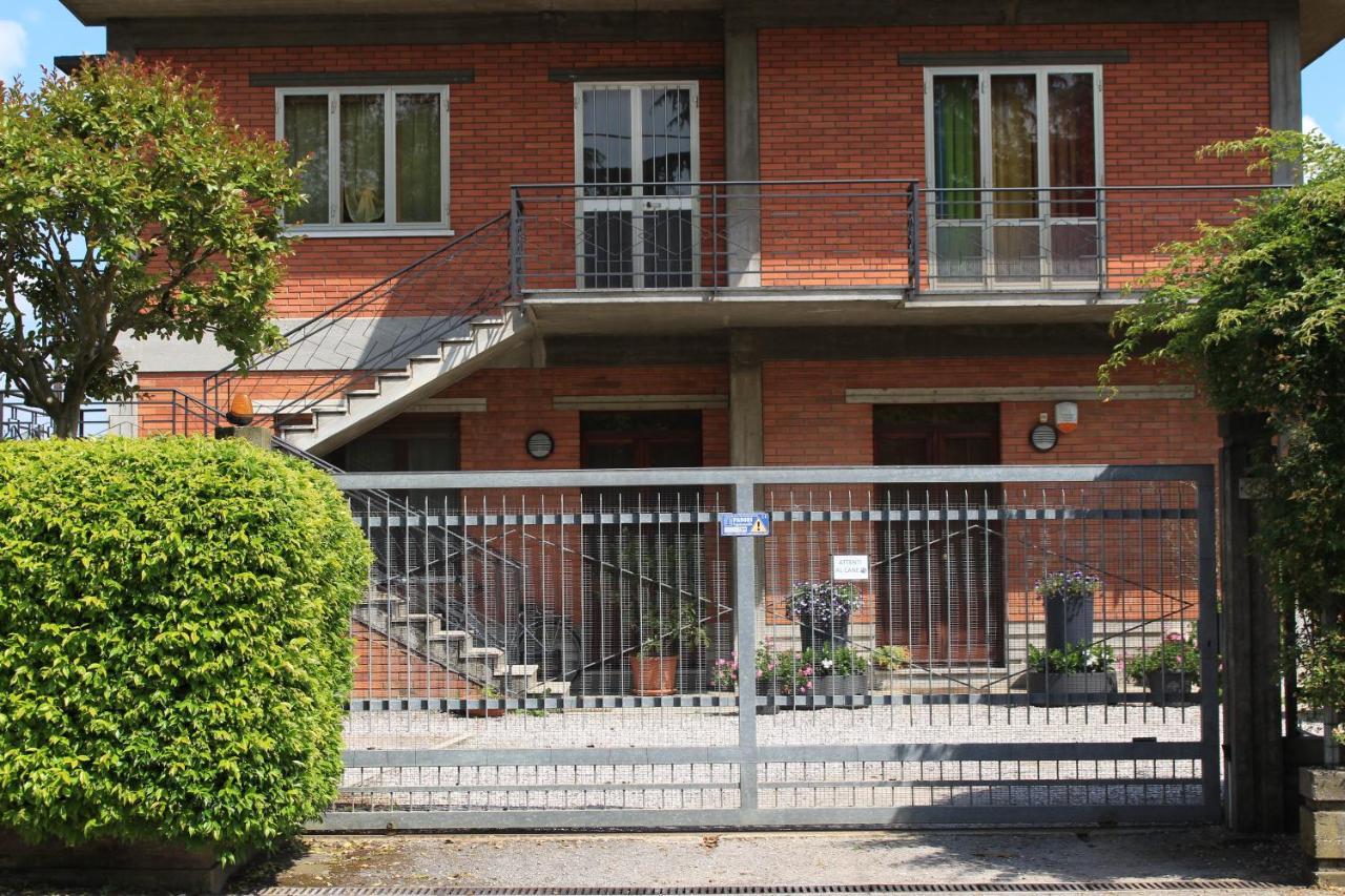 La Finestra Sul Parco Apartment Valeggio sul Mincio Luaran gambar